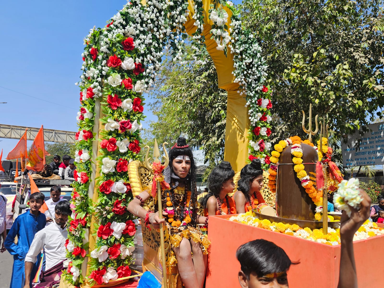 gujarat _ parade.jpg